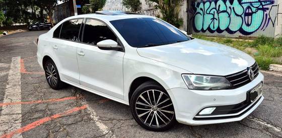 VOLKSWAGEN JETTA 2.0 COMFORTLINE FLEX 4P TIPTRONIC VOLKSWAGEN JETTA 2.0 COMFORTLINE FLEX 4P TIPTRONIC